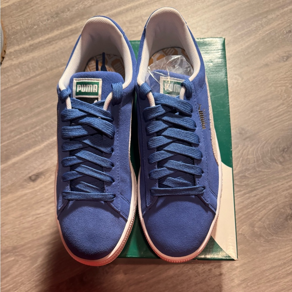 Suede blue Puma sneakers